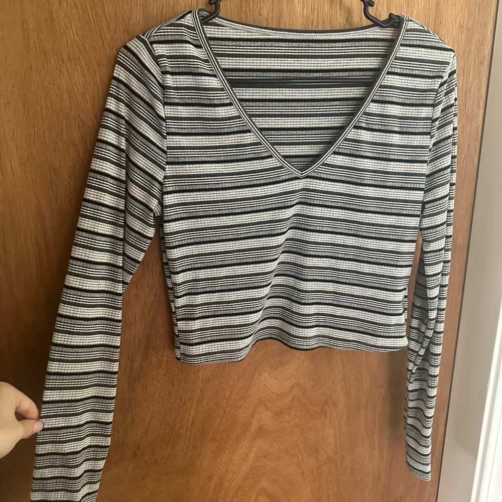 Cropped long sleeve